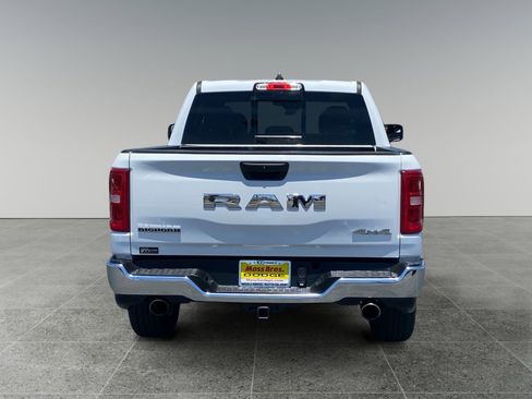 Used 2025 RAM 1500 Big Horn AWD/4WD image 4