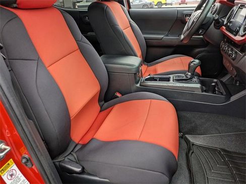 Used 2017 Toyota Tacoma TRD Pro image 40