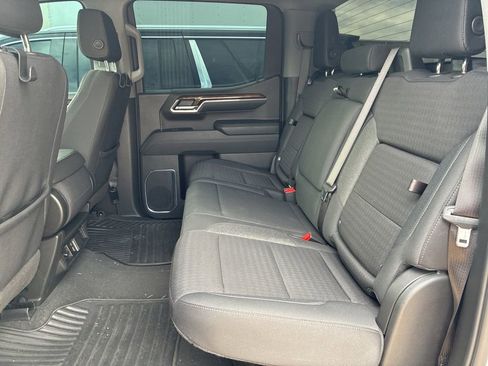 Used 2024 GMC Sierra 1500 Elevation image 11