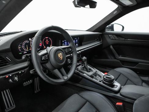Used 2026 Porsche 911 GT3 RWD image 4
