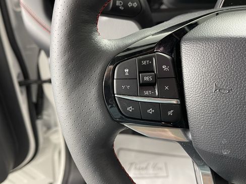 Used 2026 Ford Explorer ST-Line w/ ST-Line Street Pack AWD/4WD image 19