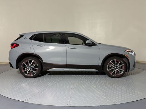 Used 2022 BMW X2 sDrive28i w/ Edition Package FWD image 8
