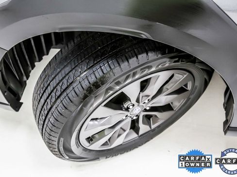 Used 2025 Subaru Outback Onyx Edition image 11