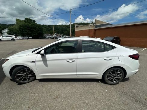 Used 2020 Hyundai Elantra Limited w/ Ultimate Package 03 FWD image 4