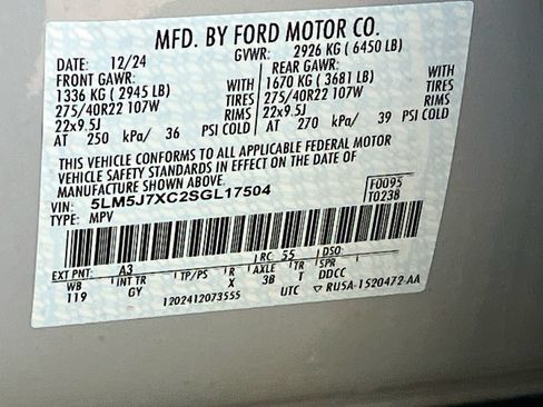 Used 2025 Lincoln Aviator Reserve w/ Equipment Group 201A AWD/4WD image 36