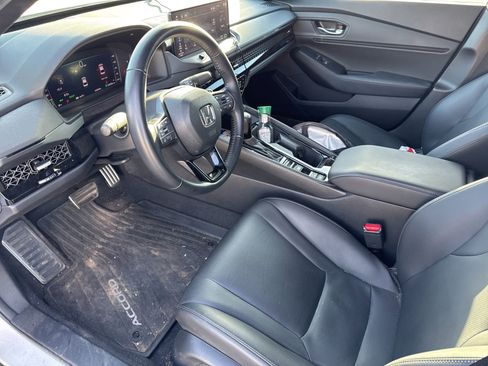 Used 2025 Honda Accord Sport image 10