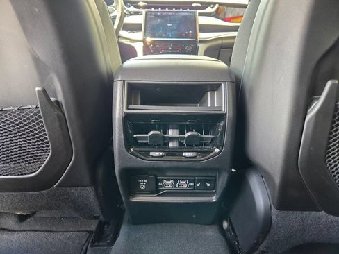 Used 2022 Jeep Grand Cherokee Limited 4xe AWD/4WD image 41
