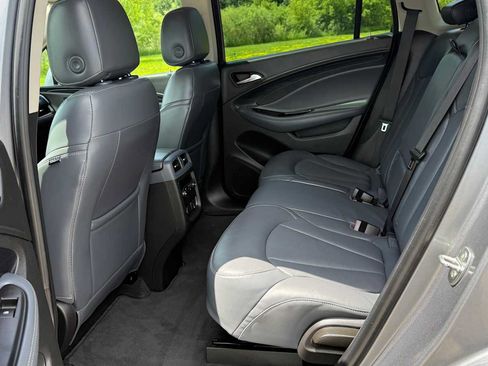 Used 2019 Buick Envision Premium AWD/4WD image 8