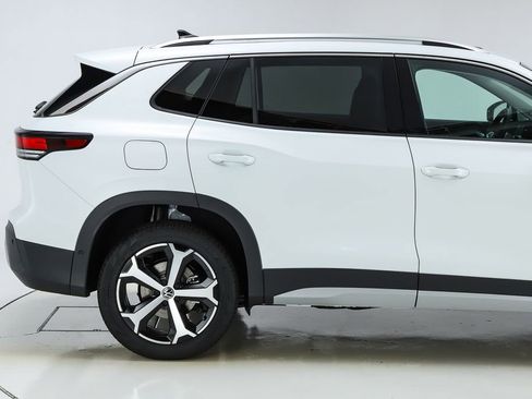 New 2026 Volkswagen Tiguan SE image 11