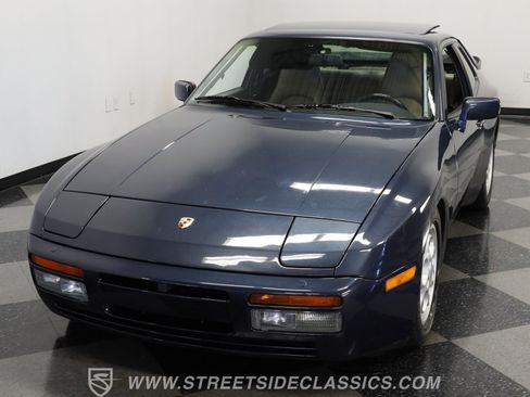 Used 1987 Porsche 944 Turbo image 16