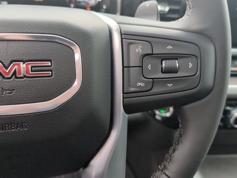 New 2026 GMC Sierra 1500 SLT image 20