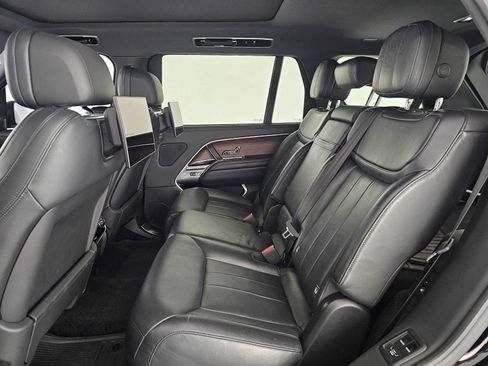Used 2023 Land Rover Range Rover Long Wheelbase SE AWD/4WD image 18