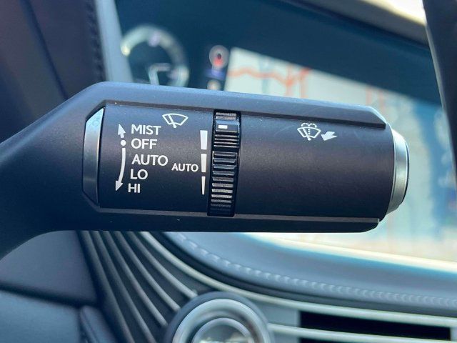 Used 2018 Lexus LS 500 F Sport w/ Accessory Package (Z1) AWD/4WD image 30