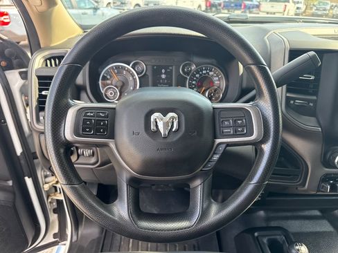 Used 2019 RAM 3500 Tradesman w/ Chrome Appearance Group image 14