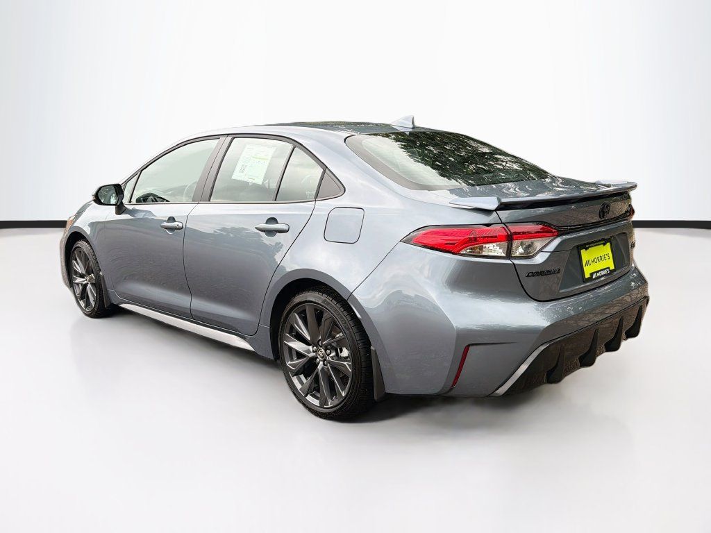 Used 2026 Toyota Corolla SE w/ SE Package FWD image 7