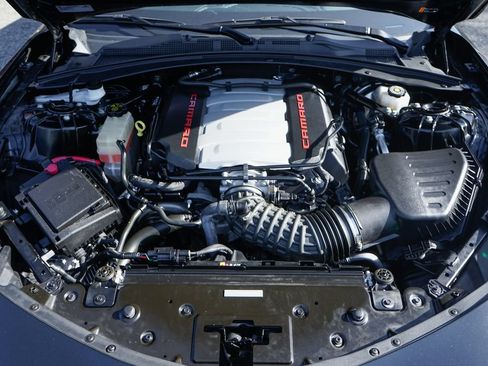 Used 2023 Chevrolet Camaro SS RWD image 11