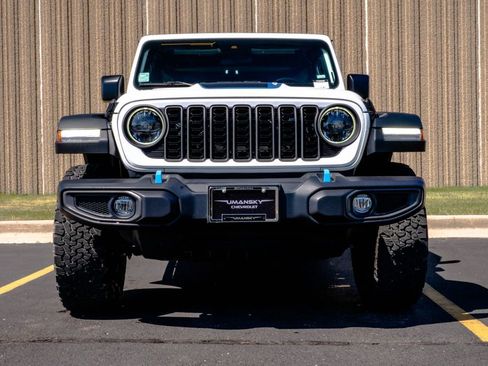 Used 2024 Jeep Wrangler Unlimited Rubicon 4xe AWD/4WD image 3
