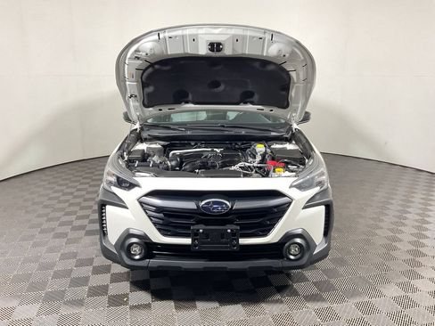 Used 2023 Subaru Outback Premium AWD/4WD image 10