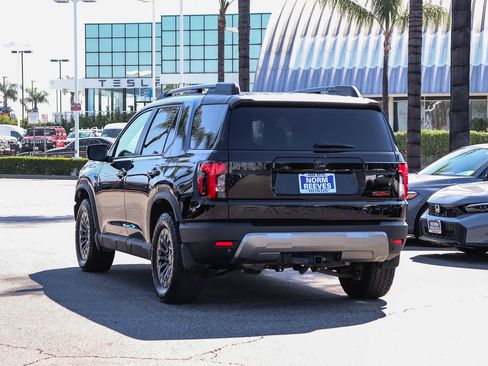 Certified 2026 Honda Passport TrailSport image 4