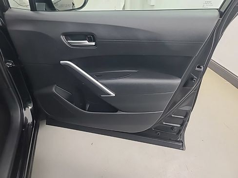 Used 2023 Toyota Corolla Cross AWD Hybrid w/ Convenience Package image 14