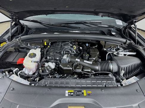 Used 2024 Jeep Grand Cherokee Laredo image 27