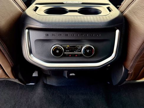 New 2025 Ford Expedition Max King Ranch image 42