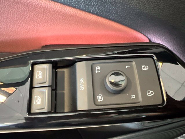 Used 2021 Volkswagen ID.4 Pro S AWD/4WD image 33