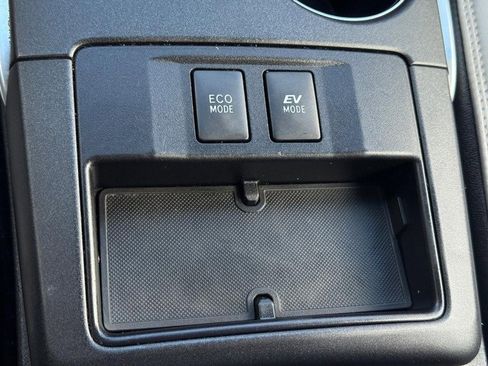 Used 2015 Toyota Camry SE image 21