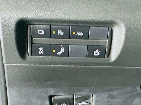 Certified 2024 Nissan Kicks S image 12