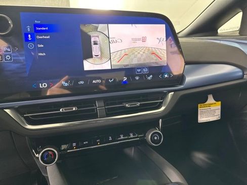 New 2025 Chevrolet Equinox EV LT image 12