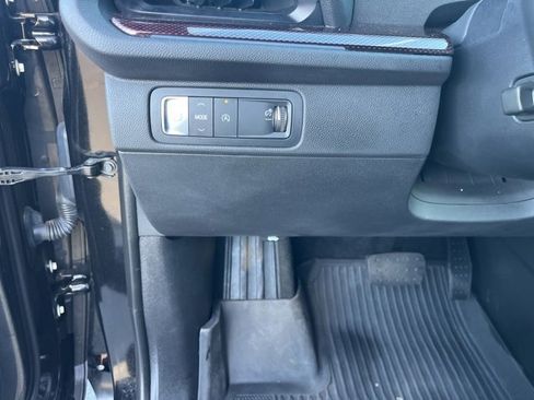 Used 2024 Chevrolet Traverse RS w/ LPO, Floor Liner Package image 32