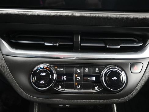 Used 2024 Buick Envista Preferred w/ Convenience I Package image 19