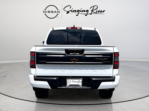 Certified 2025 Nissan Frontier PRO-4X AWD/4WD image 5