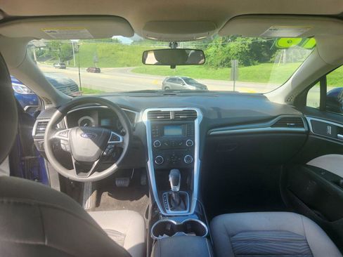 Used 2016 Ford Fusion S image 5