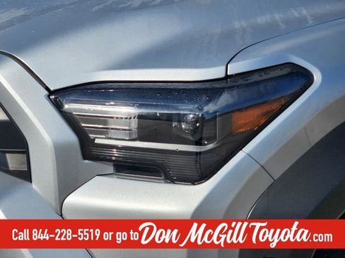 Used 2025 Toyota 4Runner SR5 image 9
