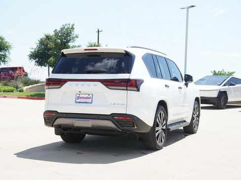 Used 2025 Lexus LX 700h Luxury w/ Appearance Package AWD/4WD image 9