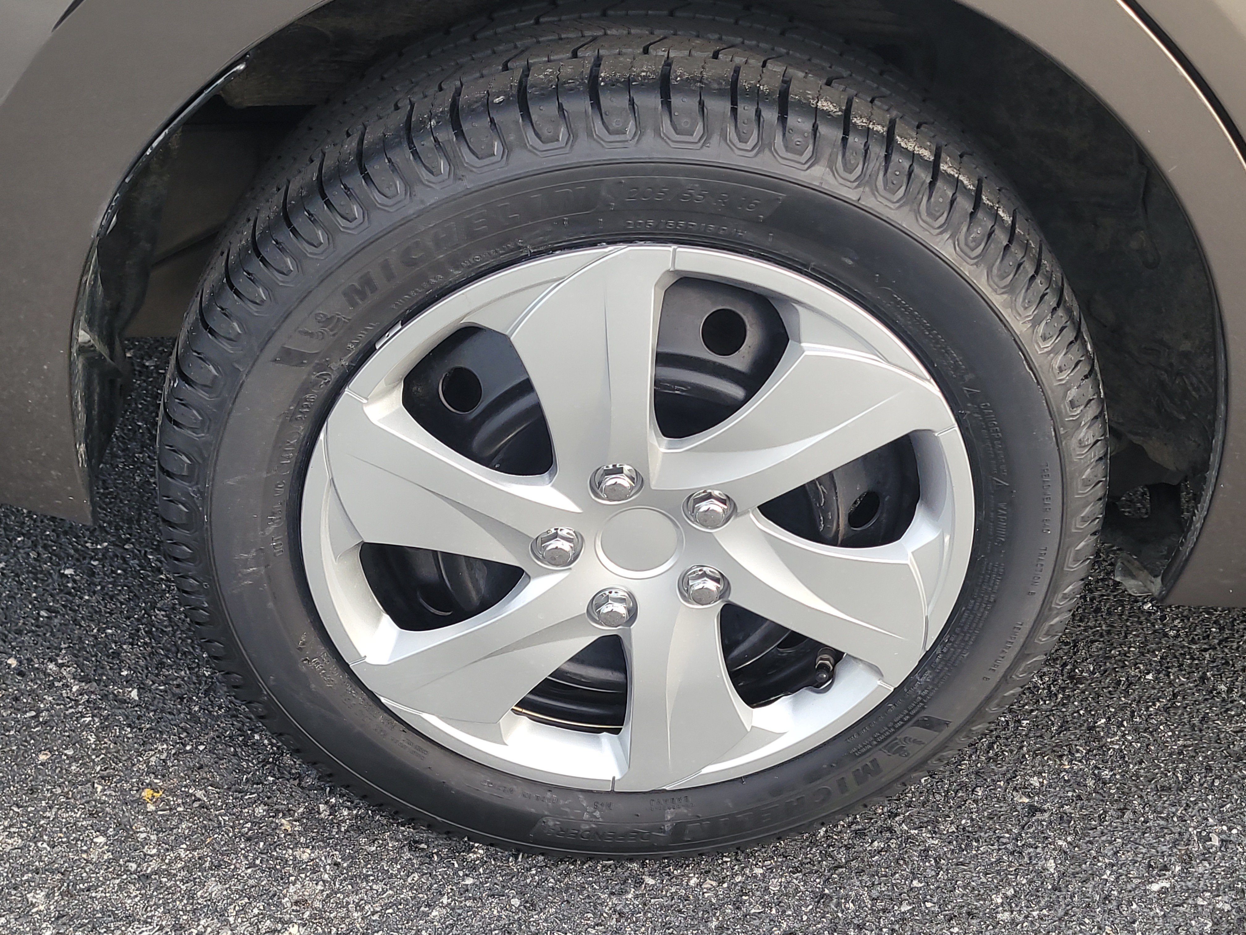 Used 2019 Toyota Corolla LE FWD image 10