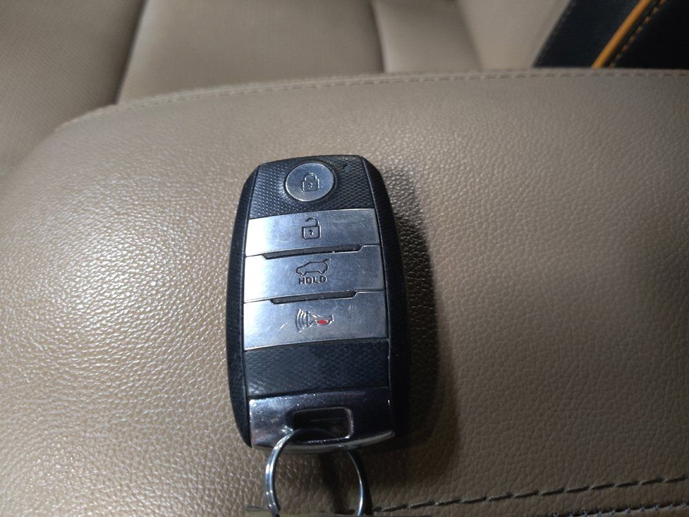 Used 2017 Kia Sportage SX FWD image 32