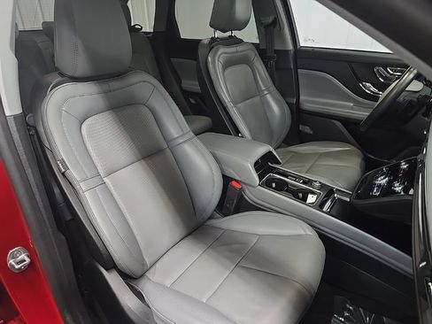 Used 2021 Lincoln Corsair AWD w/ Premium Package image 20
