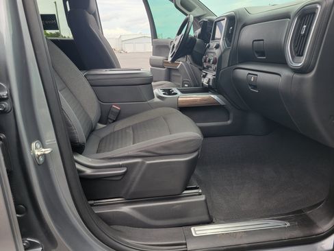 Used 2019 Chevrolet Silverado 1500 RST AWD/4WD image 33