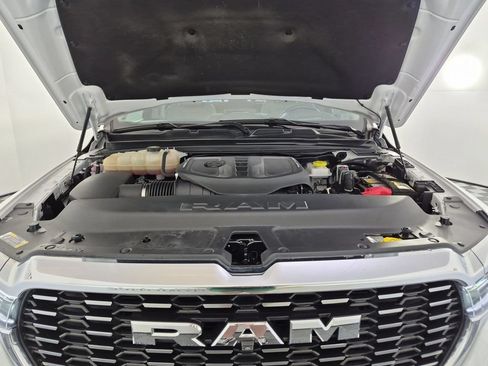 Used 2025 RAM 1500 Tungsten AWD/4WD image 40