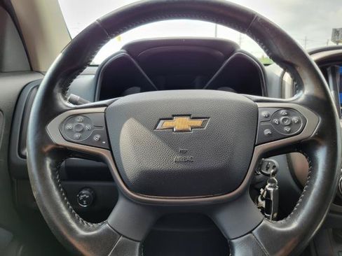 Used 2022 Chevrolet Colorado Z71 AWD/4WD image 10