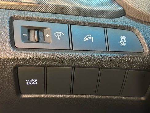 Used 2015 Hyundai Santa Fe Sport w/ Option Group 02 image 31