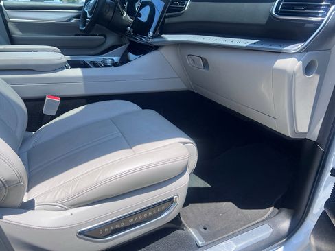 Used 2023 Jeep Grand Wagoneer 4WD image 20