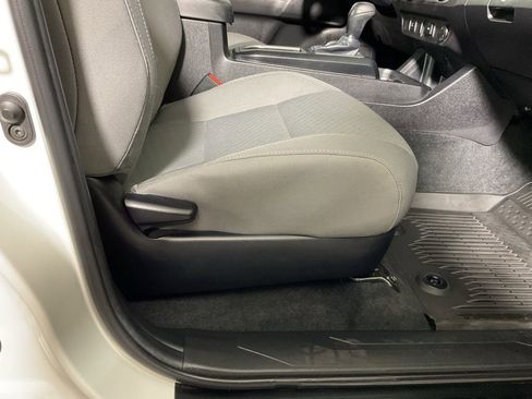 Used 2023 Toyota Tacoma SR image 33