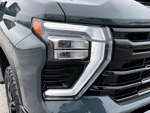 Used 2025 Chevrolet Silverado 2500 LT w/ Trail Boss Package image 27