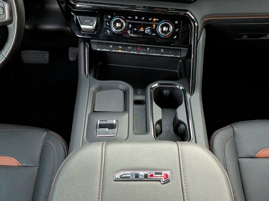 Used 2024 GMC Sierra 2500 AT4 AWD/4WD image 19