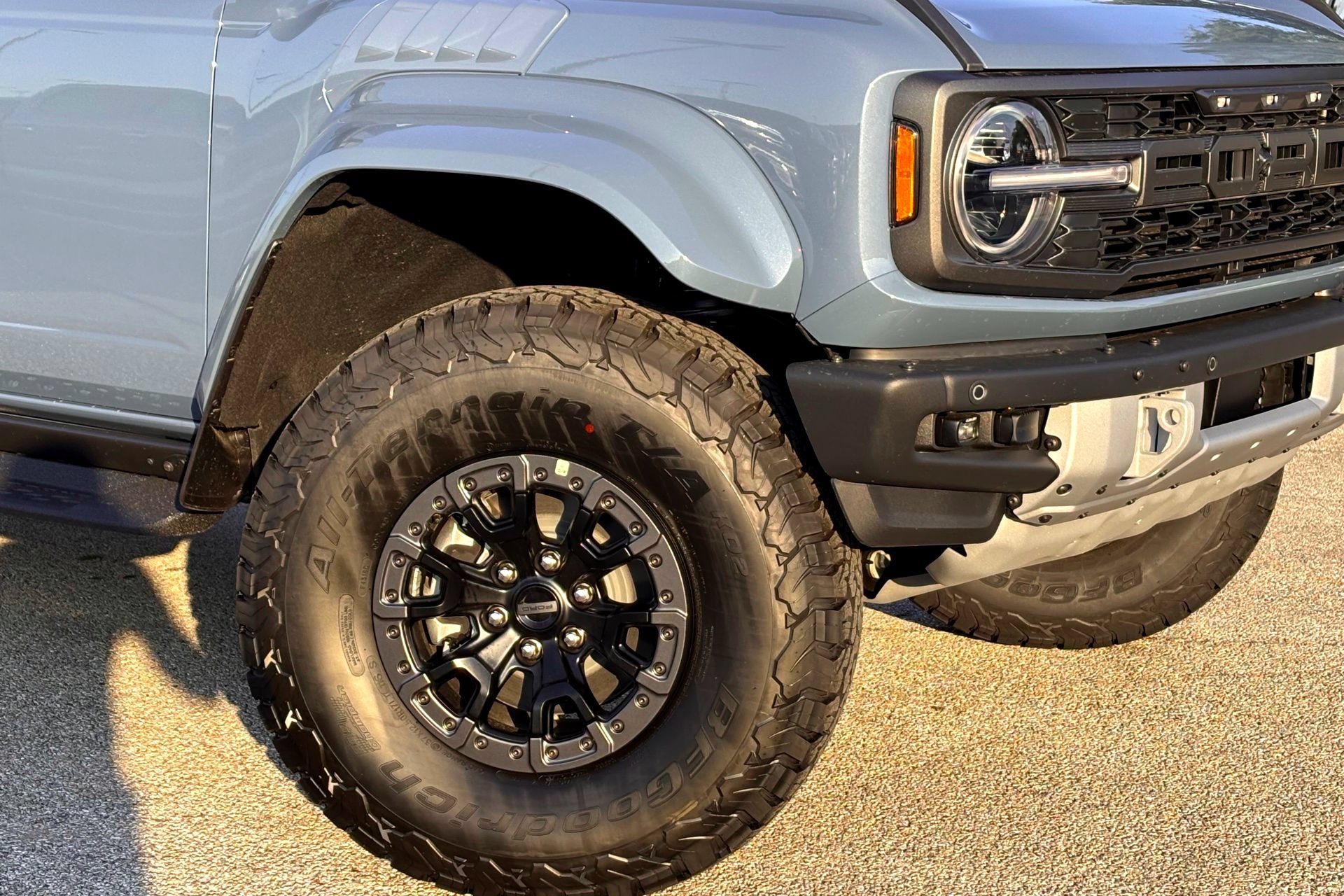New 2025 Ford Bronco Raptor w/ Interior Carbon Fiber Pack AWD/4WD image 4
