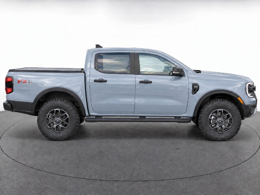 Used 2025 Ford Ranger XLT w/ Equipment Group 301A High AWD/4WD image 8