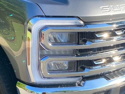 Used 2024 Ford F250 Lariat w/ Lariat Ultimate Package AWD/4WD image 4